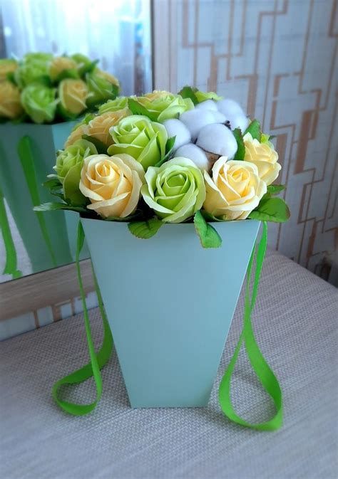 Букет из мыльных роз.