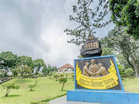 rekomendasi objek wisata  linggarjati kuningan  gedung museum