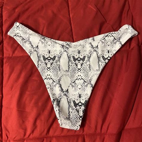 Romwe Women S Bikini And Tankini Bottoms Depop