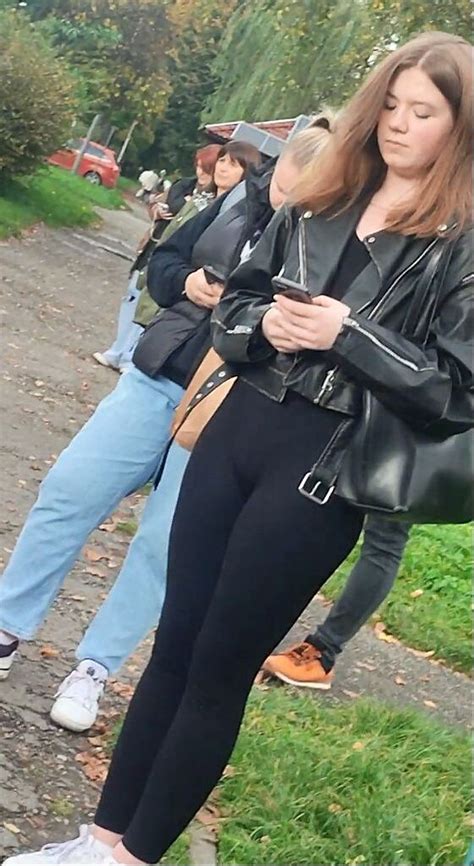 Pretty Girl Black Leggings Big Ass Face Spandex Leggings Yoga Pants Forum