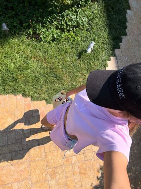 BLACKPINK Lisa S New Sexy Bikini Photos Met With Major Reactions Koreaboo