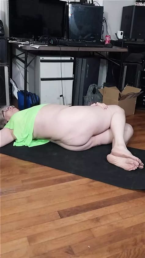 Het milf i en privat chatt glädjer sig till orgasm xHamster