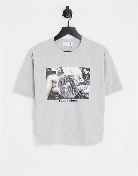 Asos Design T Shirt In Kalkgrau Mit „lost In Music“ Fotoprint Asos