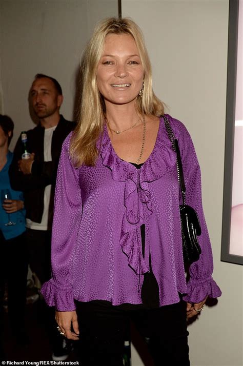 Lottie Moss Exhibits Her Impressive Model Figure In Her Lace Lingerie In Sensual Bedroom Selfie