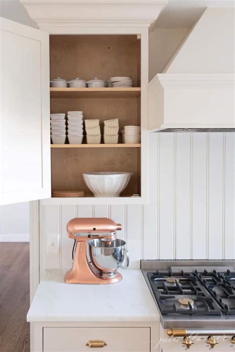 minimalist kitchen easy organizing tips   simple kitchen