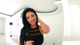 Lesbica Chupando Os Peitos E A Buceta Da Amiga Xvideos Buceta