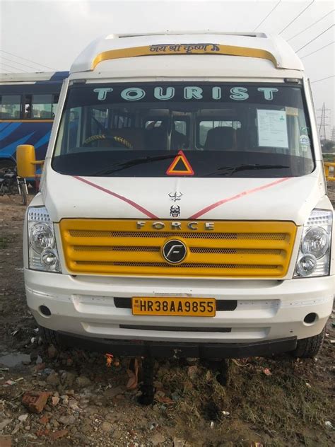 17 Seater Tempo Traveler Rental Service At Rs 25 Km In Gurugram ID