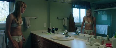 Maika Monroe Nude Pics Page