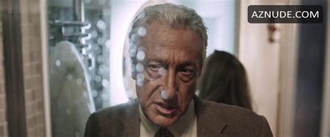 Loro Nude Scenes Aznude