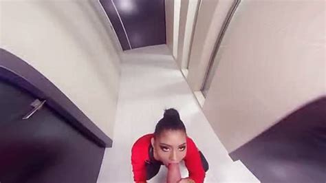 VRCosplayX Con Aysha Como Uhura De Star Trek XXX PORN