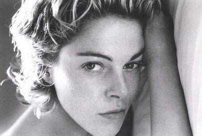 UNIVERSAL MOOD CLAUDIA GERINI NAKED Foto