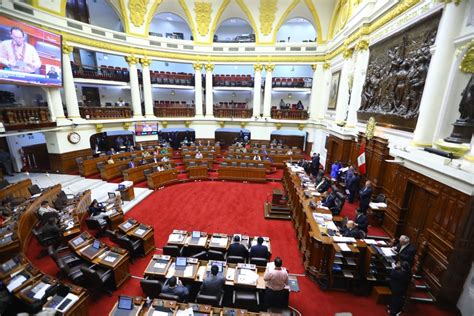 Delegan a la Comisión Permanente la facultad de legislar hasta el 21 de