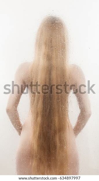 Nude Blonde Long Hair Behind Wet Stock Photo 634897997 Shutterstock