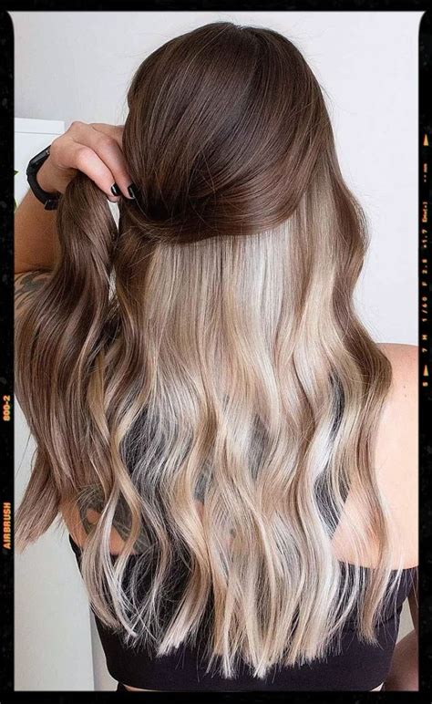 Walnut Brown With Peek A Boo Blonde Cabelo Lindo Cores De Cabelo