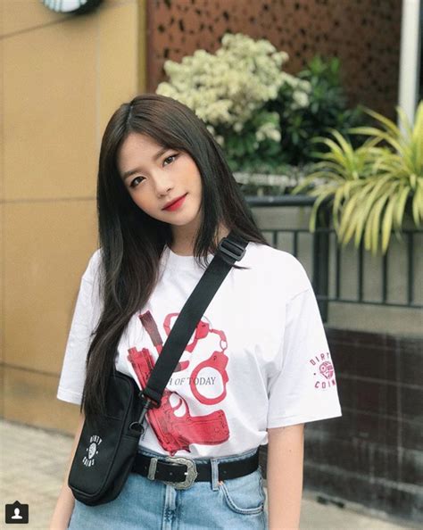 Cực hot với thế hệ 10X nữ sinh 18 tuổi Vương Hoàng Mai Diz ngày càng xinh đẹp và lôi cuốn