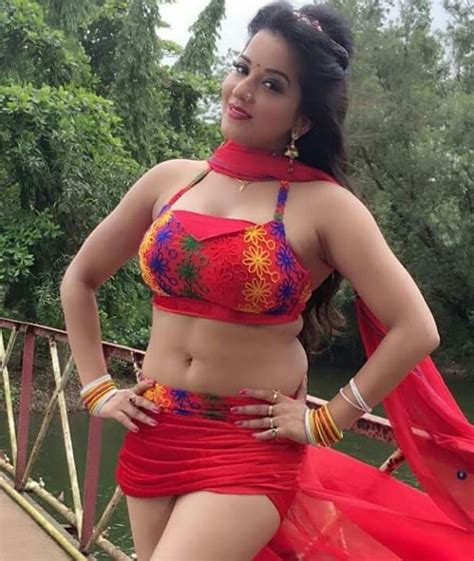 Mona Lisa Hot Wallpaper Top Bhojpuri Inidan Hot Actress Galary