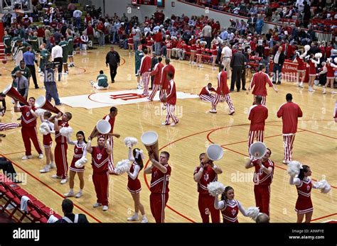 Iu mens basketball hi-res stock photography and images - Alamy