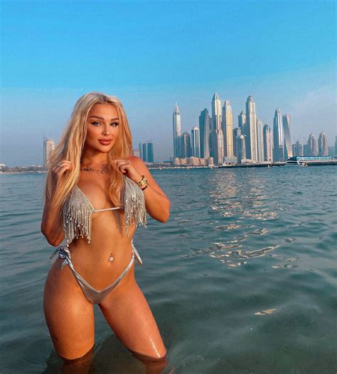 Emmy Russ Nude Photos And LEAKED Porn Scandal Planet