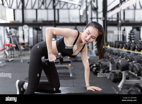 Elbow Knee To Workout