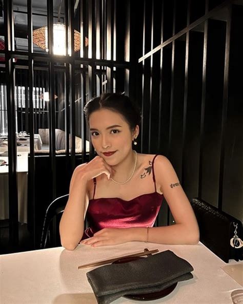 N Ng Hot Girl Con Nh Ng I Ta T I S C V N To N C A H I Gen Z