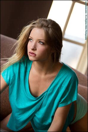 Beautiful Blonde Babe Alyssa Branch Photo Gallery