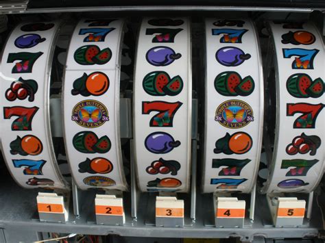 Igt Triple Double Butterfly Sevens Five Reel S2000 Slot Machine For