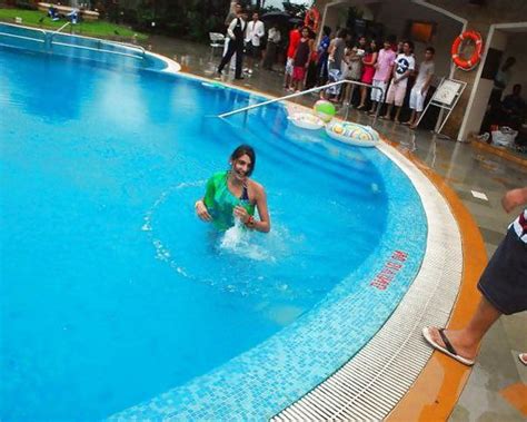 Indian Damsels At Pool Soiree Zb Porn