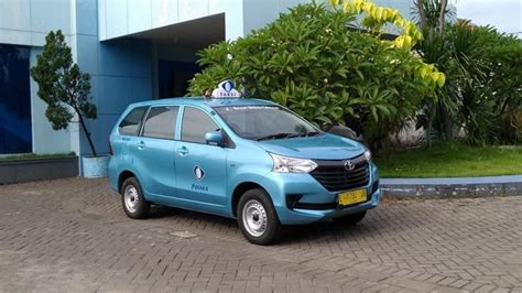 Daftar Harga Mobil Bekas Taksi Blue Bird Terbaru April 2020 Mulai Rp