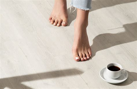 Какой кварц-винил лучше клеевой или замковый | Аlta-Step