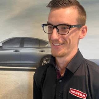 10 Hot Sexy Charis Buaklee Bikini Pics