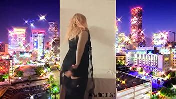 Sexy Milf Dancing XNXX