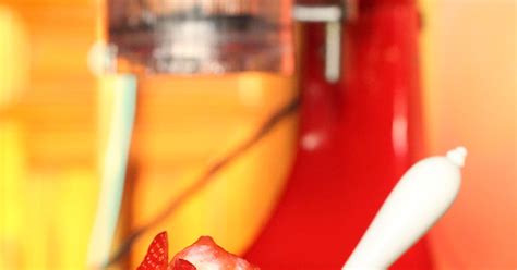 Un peu gay dans les coings Glace râpée à la fraise et à l orgeat kakigori