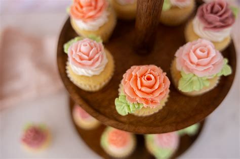 Buttercream Rose Tutorial — Garnished Roots