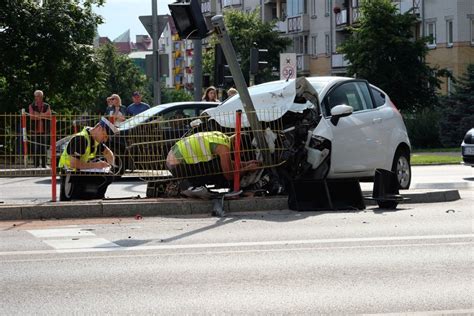 Wypadek radiowozu policji w Białymstoku na Nowym Mieście Kurier Poranny