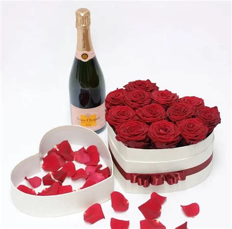 Розы и шампанское фото - 63 картинки