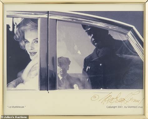 Ảnh hiếm biểu tượng sex Marilyn Monroe tiếp tục rao bán