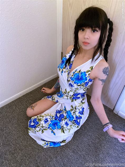 Evierain Nude OnlyFans Leaks Fappening FappeningBook