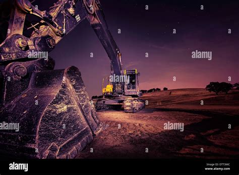 Excavator at night hi-res stock photography and images - Alamy