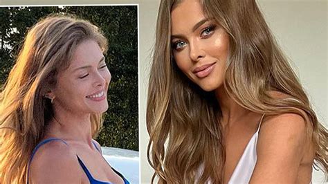 Joanna Opozda Pozuje Do Zdj W Bikini Jak Wygl Da Po Ci Y