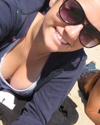 Cleavage Downblouse Nipple Peeks Collection Vol 74 Porn Pictures XXX Photos Sex Images