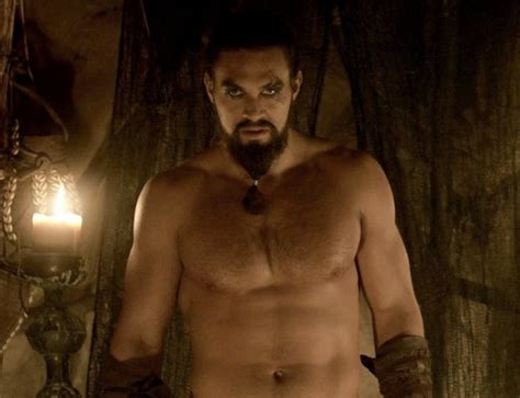 Emilia Clarke Was Left Naked Shivering On Game Of Thrones Set