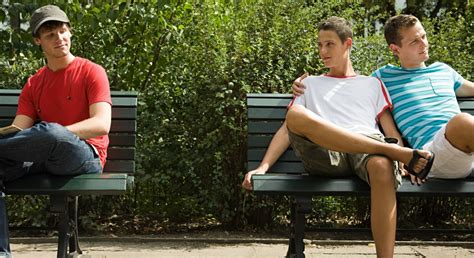 El Lavadero de las Muñecas LOS CHICOS GAY SON MÁS PROPENSOS A SER INFIELES