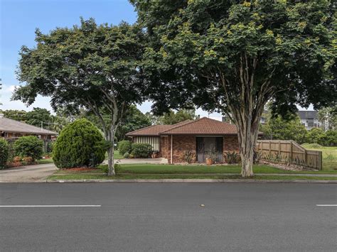 Line 20 Transit Guide: Watt Avenue and Northrop Avenue Stops