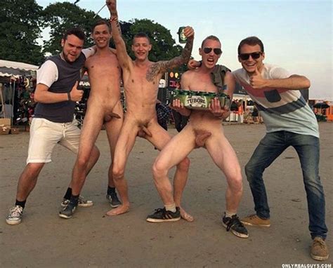 More Straight Guys Caught Naked Photo Gallery Porn Pics Sex Photos XXX GIFs