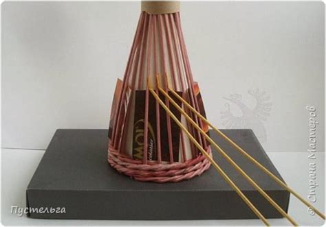 Плетение из газет. Петушок для салфеток - Russian-Handmade.com