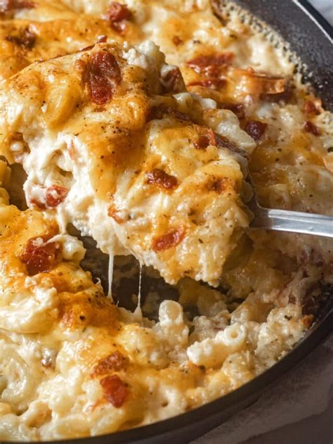 Smoked Mac and Cheese with Bacon Recipe - Chenée Today