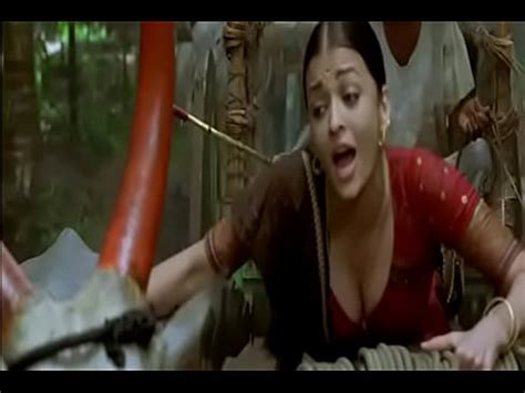 Aishwarya Rai Boobs Cleavage Show In Guru Song XVIDEOS