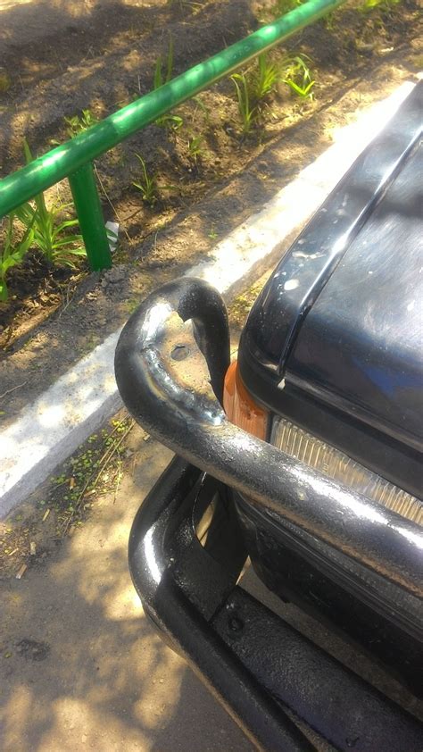 Кронштейн под антенну на кенгурятнике — Isuzu Trooper (2G), 1991 года ...