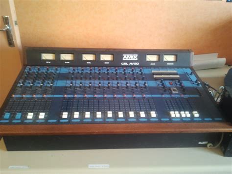 CSL AV 20 - Amix CSL AV 20 - Audiofanzine