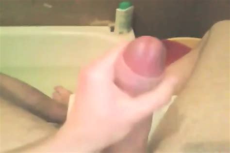 Amateur Guy Masturbates Big Cock